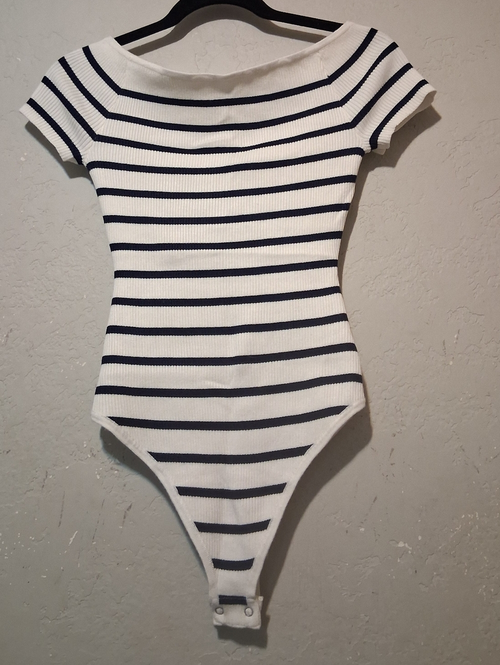 SWEET RAIN Young Contemporary Women White-Black Dodysuit Off Shoulder Stretchy